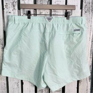 Columbia PFG Hybrid Shorts Mens XXL Green Nylon Quick Dry‎ Fishing Swim Trunks